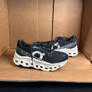 On Cloud Sneakers Womens 8 Cloudmonster 2 3WE10111197 Black Running Gym Shoes